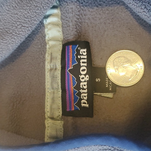 Preloved Patagonia quarter snap pullover - Picture 2 of 3